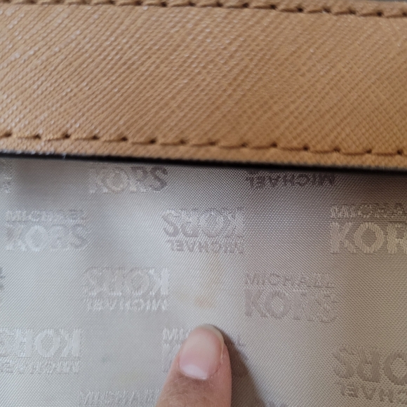 Michael Kors Dillon Satchel Vanilla & Acorn Signature - Picture 15 of 16